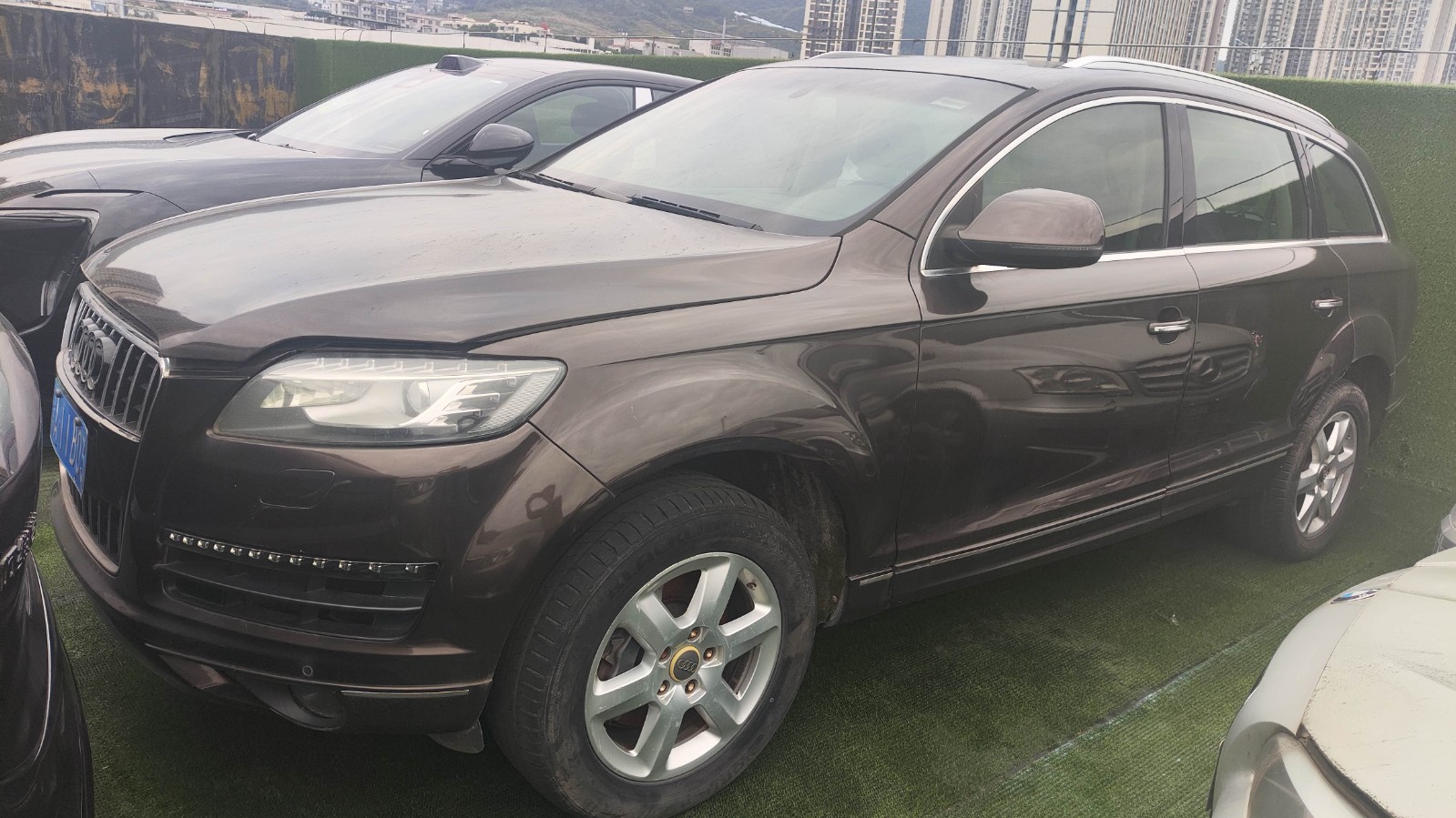 渝A11B03奥迪小型越野客车一辆